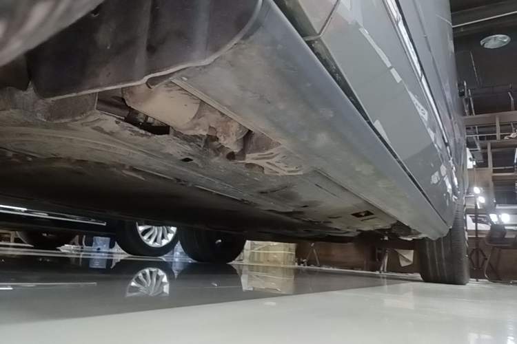 Used Wey Lanshan 2023 Four-Wheel Drive Ultra-Long Range Version Left Side Sill