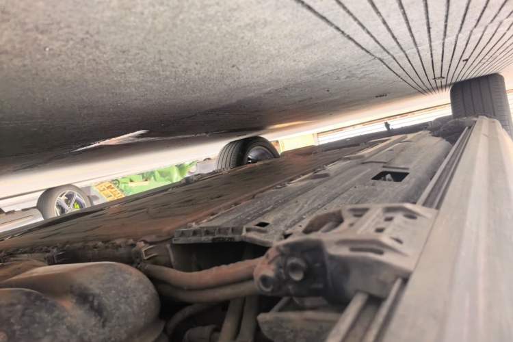 Used Wey Lanshan 2023 Four-Wheel Drive Ultra-Long Range Version Chassis Rear Left