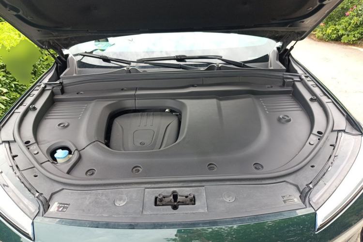 Used Wey Lanshan 2023 Four-Wheel Drive Ultra-Long Range Version Engine Bay