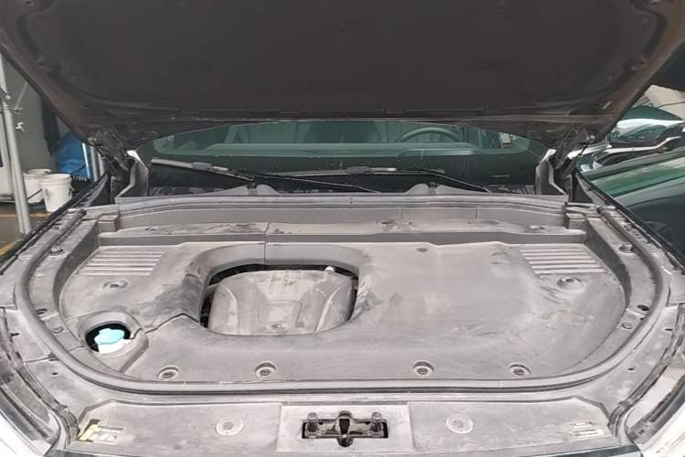 Used Wey Lanshan 2023 Four-Wheel Drive Ultra-Long Range Version Engine Bay