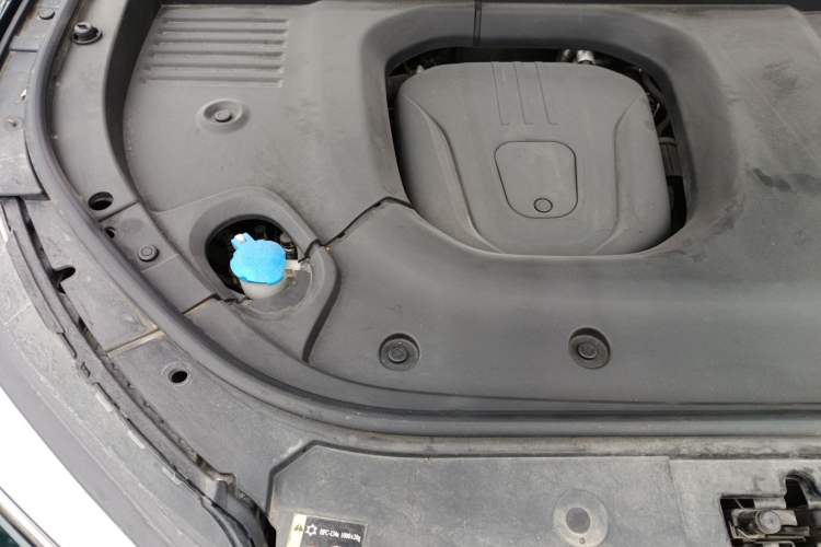 Used Wey Lanshan 2023 Four-Wheel Drive Ultra-Long Range Version Engine Bay Right