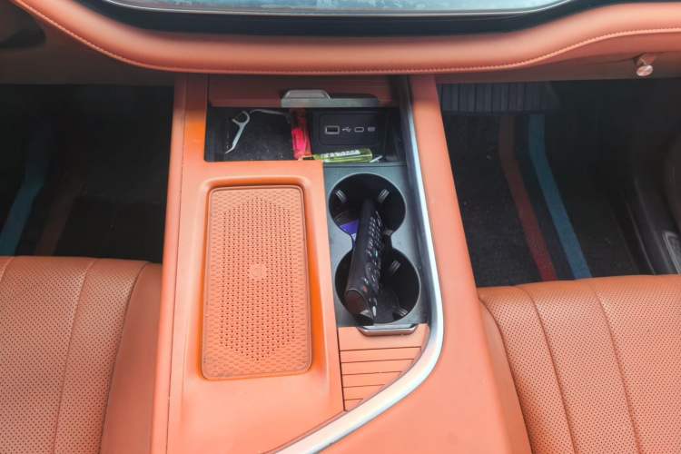 Used Wey Lanshan 2023 Four-Wheel Drive Ultra-Long Range Version Gear Lever