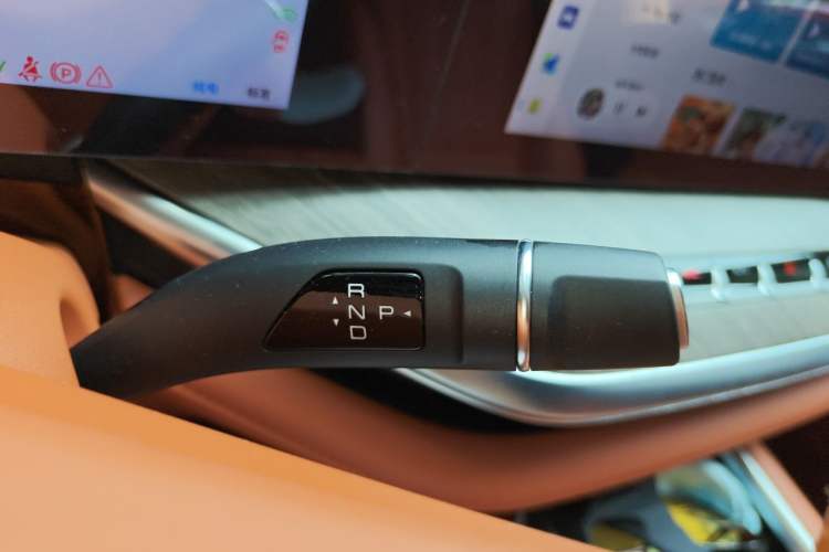 Used Wey Lanshan 2023 Four-Wheel Drive Ultra-Long Range Version Gear Lever