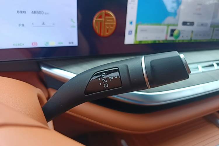 Used Wey Lanshan 2023 Four-Wheel Drive Ultra-Long Range Version Gear Lever