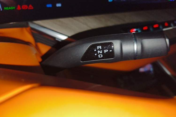 Used Wey Lanshan 2023 Four-Wheel Drive Ultra-Long Range Version Gear Lever