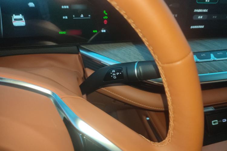 Used Wey Lanshan 2023 Four-Wheel Drive Ultra-Long Range Version Gear Lever