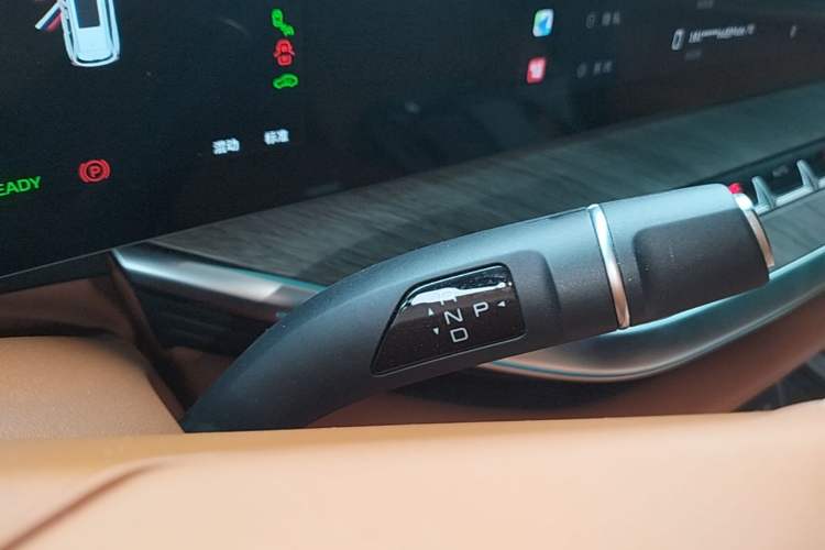 Used Wey Lanshan 2023 Four-Wheel Drive Ultra-Long Range Version Gear Lever