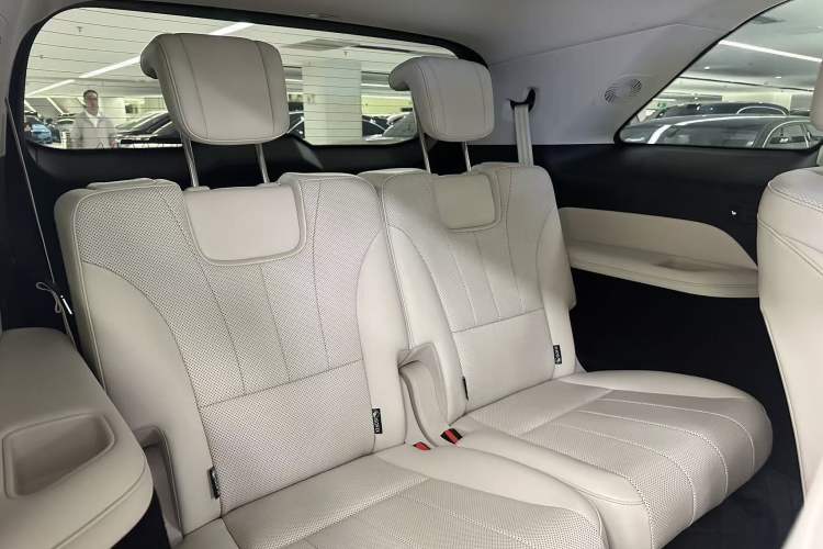 Used Wey Lanshan 2023 Four-Wheel Drive Ultra-Long Range Version Interior 3