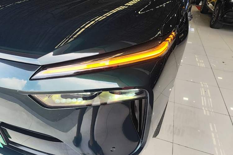 Used Wey Lanshan 2023 Four-Wheel Drive Ultra-Long Range Version Left Front Headlight