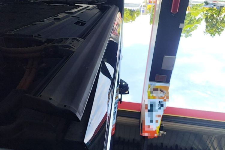 Used Wey Lanshan 2023 Four-Wheel Drive Ultra-Long Range Version Left Side Sill