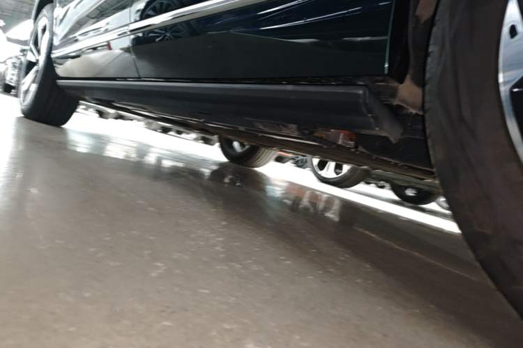 Used Wey Lanshan 2023 Four-Wheel Drive Ultra-Long Range Version Left Side Sill