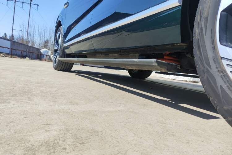 Used Wey Lanshan 2023 Four-Wheel Drive Ultra-Long Range Version Left Side Sill