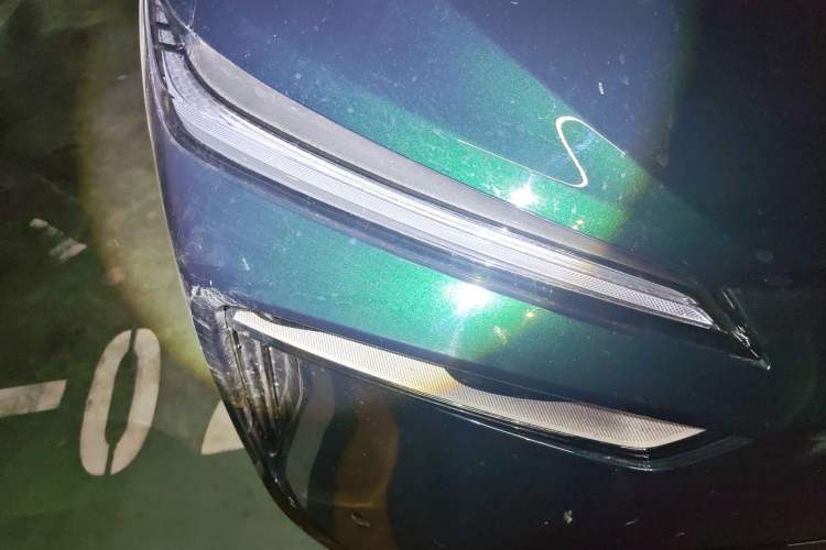 Used Wey Lanshan 2023 Four-Wheel Drive Ultra-Long Range Version Right Front Headlight