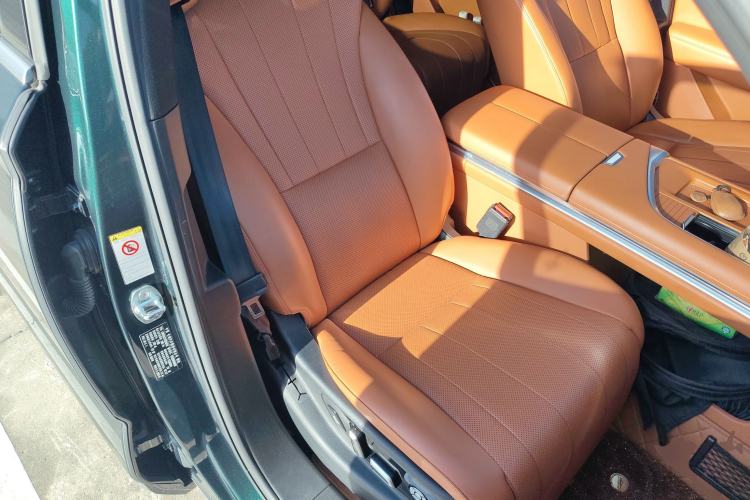 Used Wey Lanshan 2023 Two-Wheel Drive Long-Range Version Right Front Seat