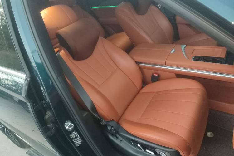 Used Wey Lanshan 2023 Four-Wheel Drive Ultra-Long Range Version Right Front Seat