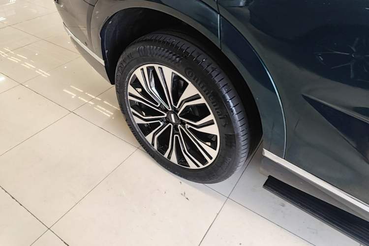 Used Wey Lanshan 2023 Four-Wheel Drive Ultra-Long Range Version Right Rear Wheel Hub