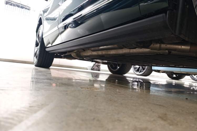 Used Wey Lanshan 2023 Four-Wheel Drive Ultra-Long Range Version Right Side Sill
