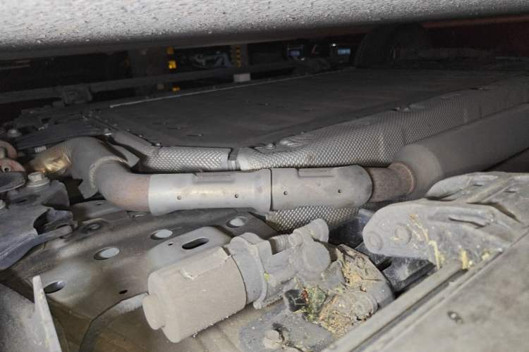 Used Wey Lanshan 2023 Four-Wheel Drive Ultra-Long Range Version Chassis Front Right