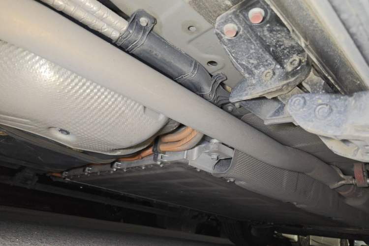 Used Wey Lanshan 2023 Four-Wheel Drive Ultra-Long Range Version Chassis Rear Right