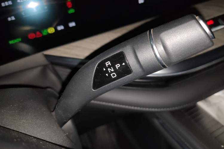 Used Wey Lanshan 2023 Four-Wheel Drive Ultra-Long Range Version Gear Lever