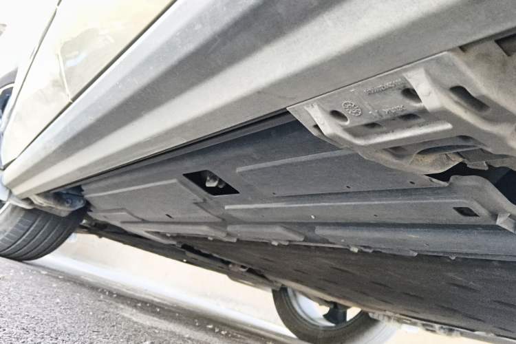 Used Wey Lanshan 2023 Four-Wheel Drive Ultra-Long Range Version Chassis Rear Left
