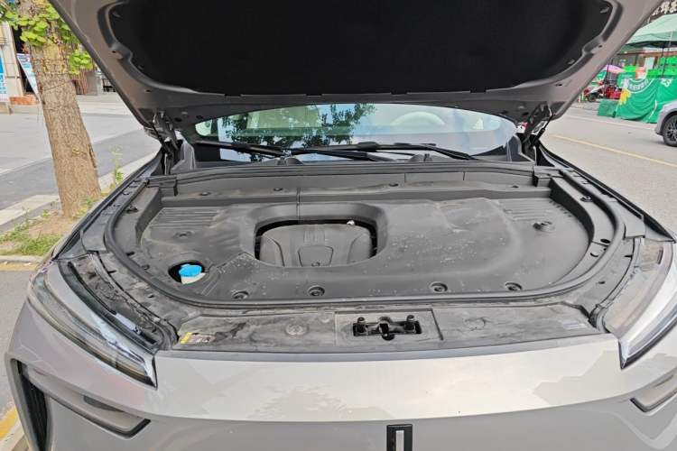 Used Wey Lanshan 2023 Four-Wheel Drive Ultra-Long Range Version Engine Bay