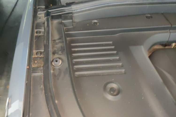Used Wey Lanshan 2023 Four-Wheel Drive Ultra-Long Range Version Engine Bay Right