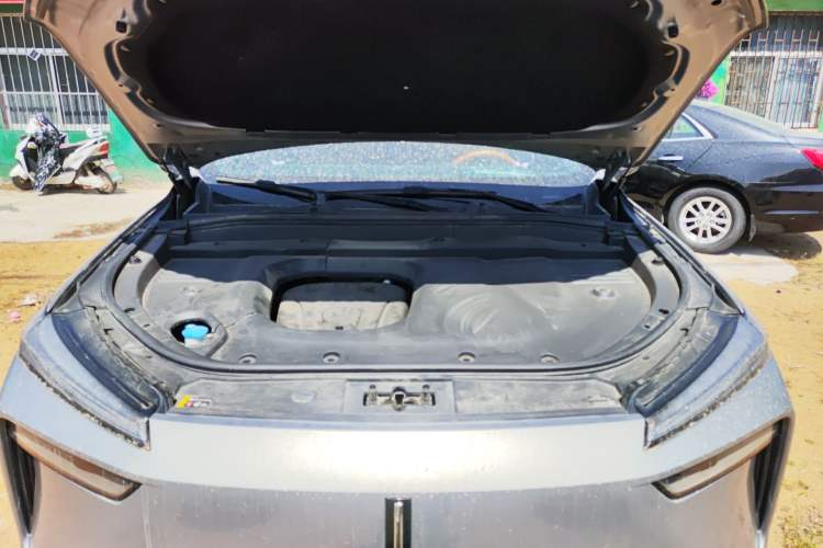 Used Wey Lanshan 2023 Four-Wheel Drive Ultra-Long Range Version Engine Bay