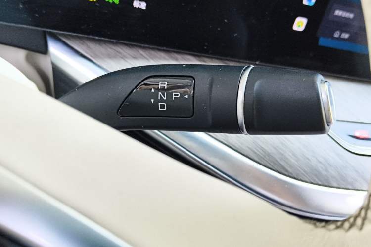 Used Wey Lanshan 2023 Four-Wheel Drive Ultra-Long Range Version Gear Lever