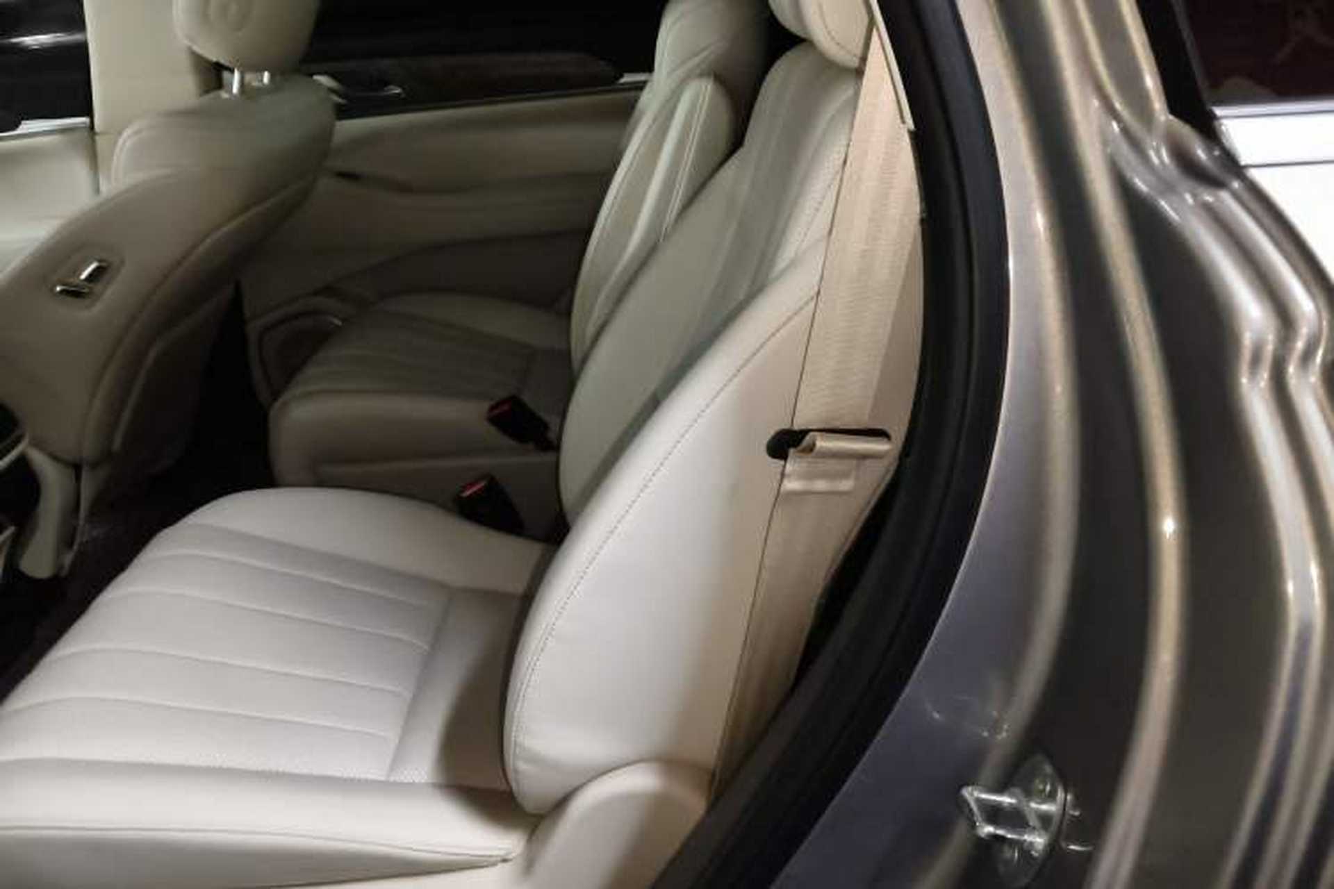 Used Wey Lanshan 2023 Four-Wheel Drive Ultra-Long Range Version Left Rear Seat