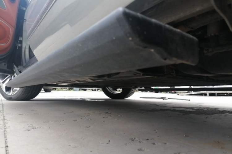 Used Wey Lanshan 2023 Four-Wheel Drive Ultra-Long Range Version Left Side Sill