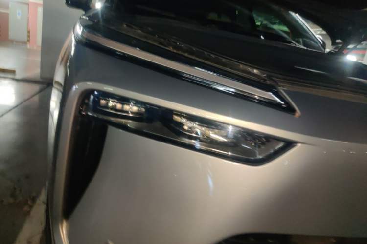 Used Wey Lanshan 2023 Four-Wheel Drive Ultra-Long Range Version Right Front Headlight