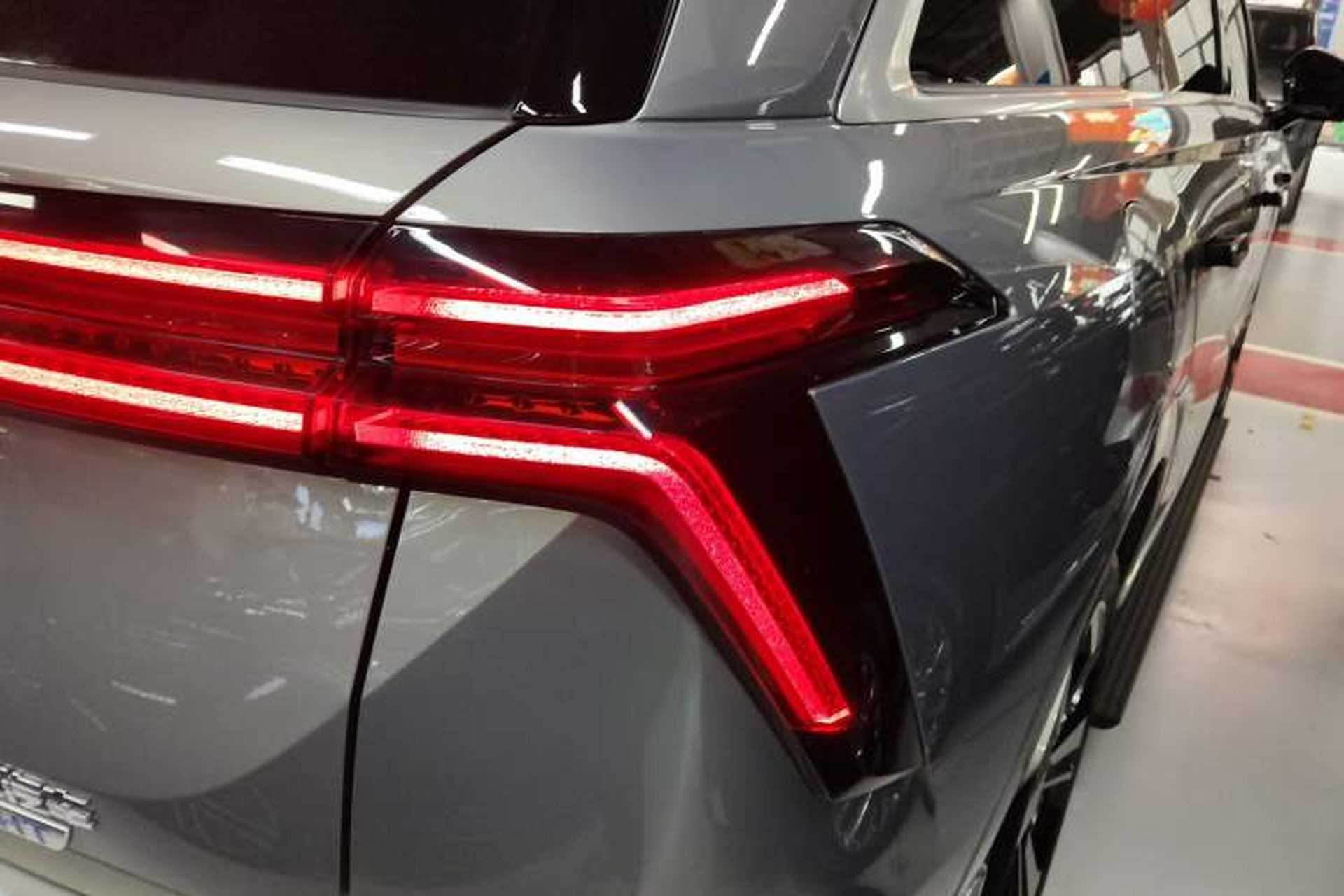 Used Wey Lanshan 2023 Four-Wheel Drive Ultra-Long Range Version Right Rear Taillight