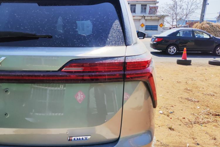 Used Wey Lanshan 2023 Four-Wheel Drive Ultra-Long Range Version Right Rear Taillight