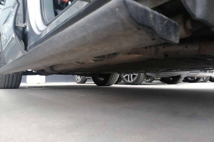 Used Wey Lanshan 2023 Four-Wheel Drive Ultra-Long Range Version Right Side Sill