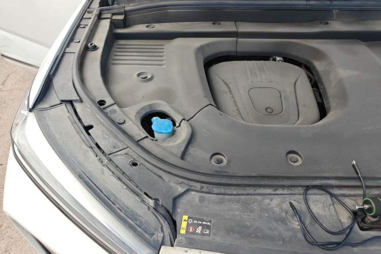 Used Wey Lanshan 2023 Four-Wheel Drive Ultra-Long Range Version Engine Bay Right