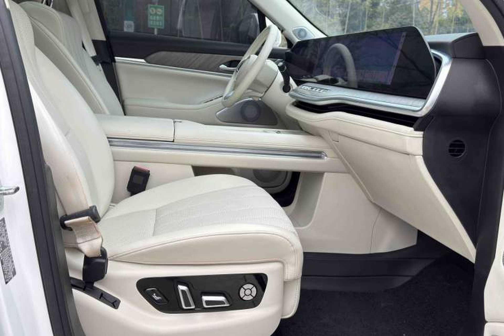 Used Wey Lanshan 2023 Four-Wheel Drive Ultra-Long Range Version Interior 4