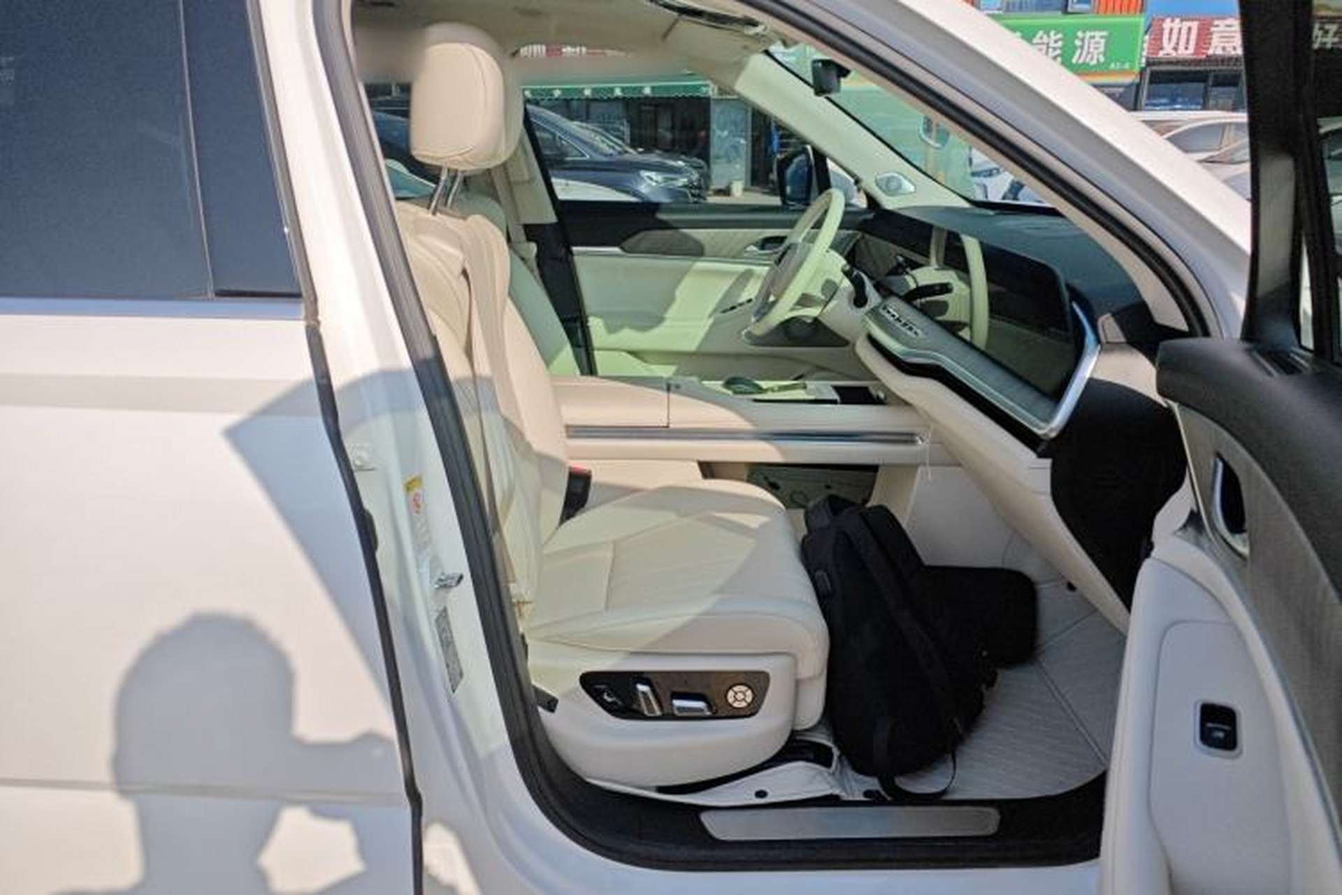 Used Wey Lanshan 2023 Four-Wheel Drive Ultra-Long Range Version Right Front Seat