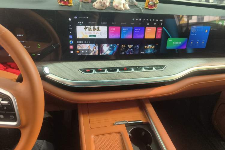 Used Wey Lanshan 2023 Four-Wheel Drive Ultra-Long Range Version Audio And AC Panel