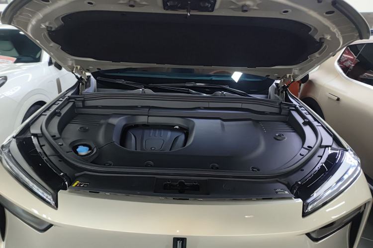 Used Wey Lanshan 2023 Four-Wheel Drive Ultra-Long Range Version Engine Bay
