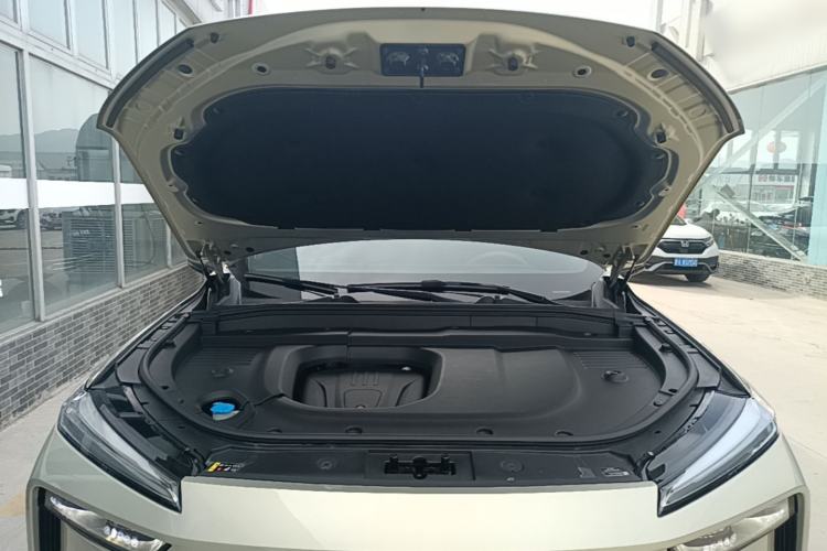 Used Wey Lanshan 2023 Four-Wheel Drive Ultra-Long Range Version Engine Bay