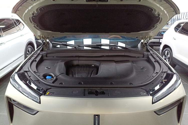 Used Wey Lanshan 2023 Four-Wheel Drive Ultra-Long Range Version Engine Bay