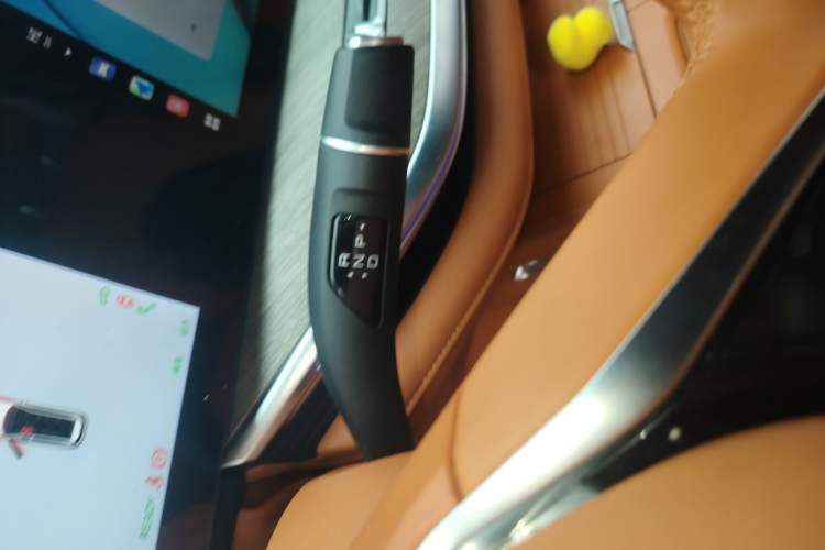 Used Wey Lanshan 2023 Four-Wheel Drive Ultra-Long Range Version Gear Lever