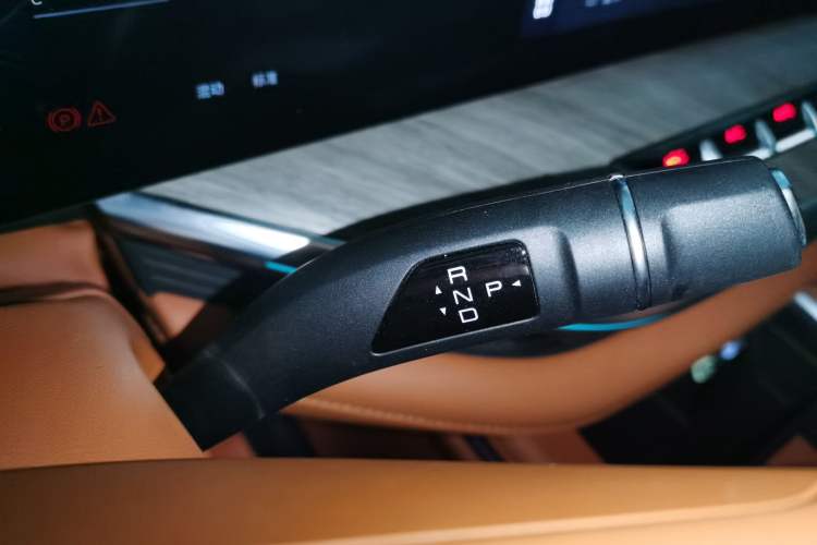 Used Wey Lanshan 2023 Four-Wheel Drive Ultra-Long Range Version Gear Lever