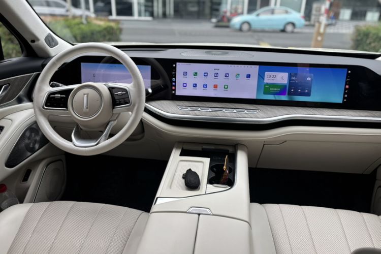 Used Wey Lanshan 2023 Four-Wheel Drive Ultra-Long Range Version Interior 7
