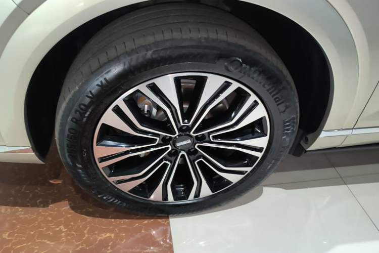 Used Wey Lanshan 2023 Four-Wheel Drive Ultra-Long Range Version Left Front Wheel Hub