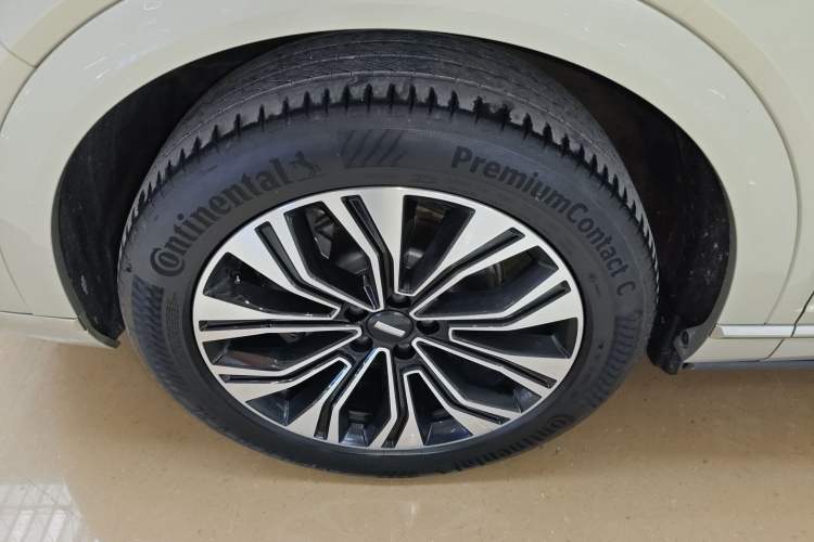 Used Wey Lanshan 2023 Four-Wheel Drive Ultra-Long Range Version Left Front Wheel Hub