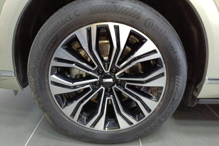 Used Wey Lanshan 2023 Four-Wheel Drive Ultra-Long Range Version Left Front Wheel Hub