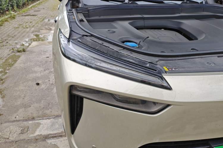 Used Wey Lanshan 2023 Four-Wheel Drive Ultra-Long Range Version Right Front Headlight
