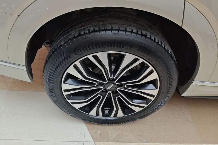 Used Wey Lanshan 2023 Four-Wheel Drive Ultra-Long Range Version Right Rear Wheel Hub
